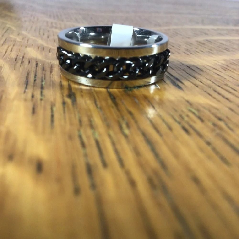Stainless Steel Black Chain Fidget Ring - Size 10